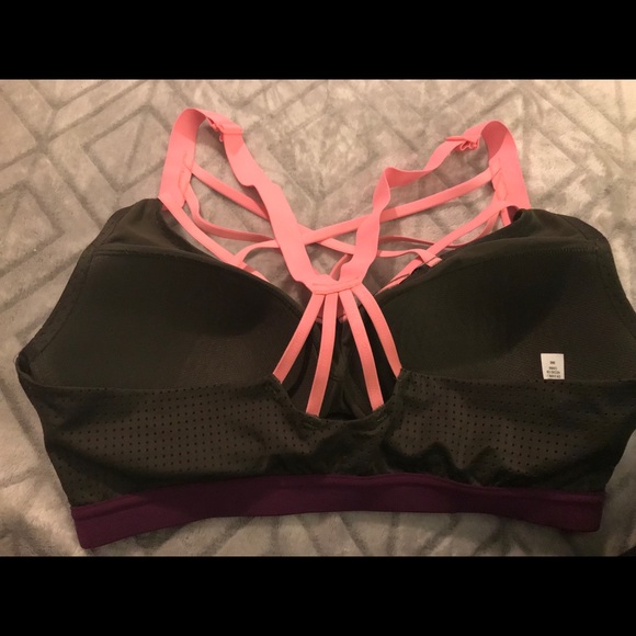 Victoria Secret Bra - Picture 2 of 2